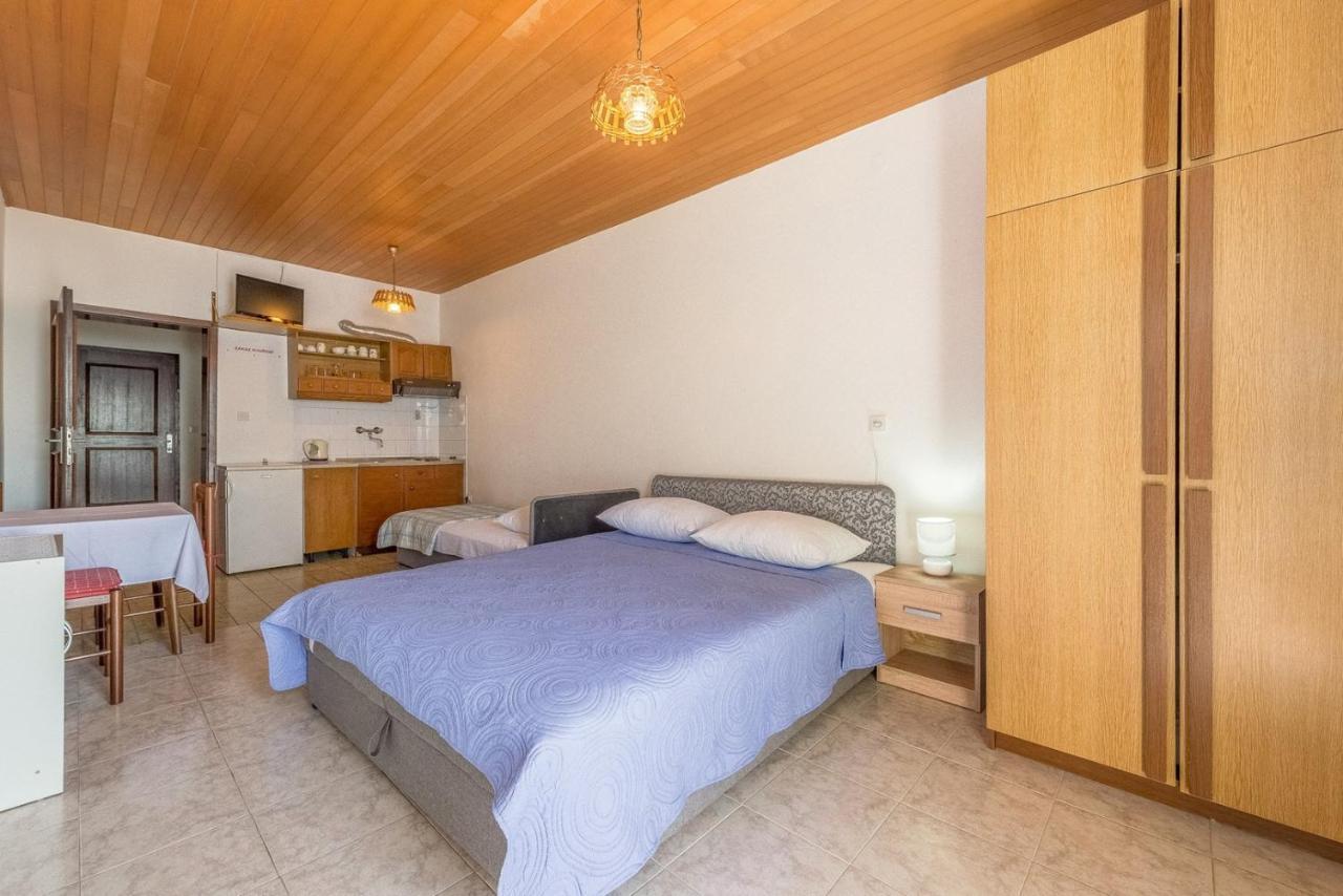Apartments Kod Cara 로크바 로고즈니차 외부 사진